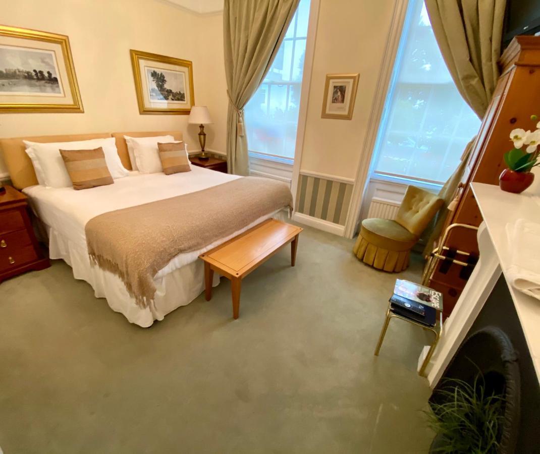 Pier View Self Catering Luxury Apartments 사우스엔드온시 외부 사진