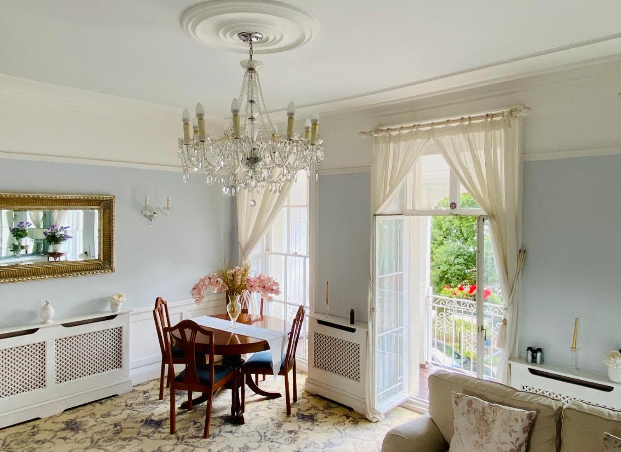 Pier View Self Catering Luxury Apartments 사우스엔드온시 외부 사진