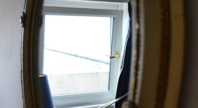 Pier View Self Catering Luxury Apartments 사우스엔드온시 객실 사진