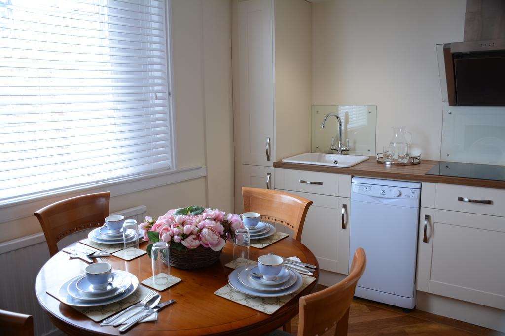 Pier View Self Catering Luxury Apartments 사우스엔드온시 외부 사진