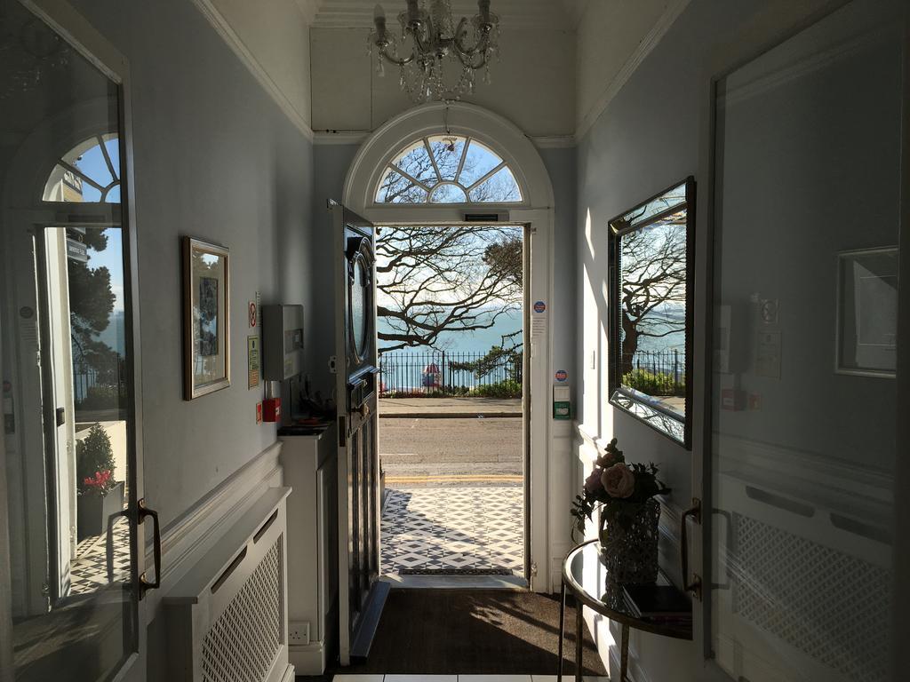 Pier View Self Catering Luxury Apartments 사우스엔드온시 외부 사진