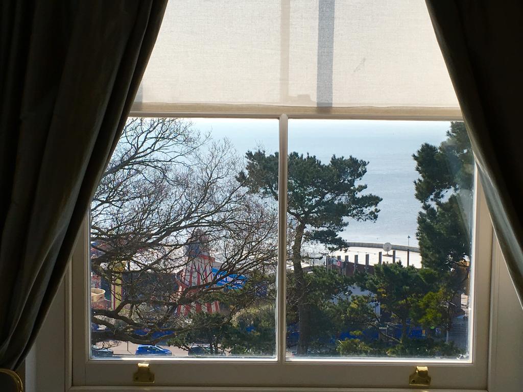 Pier View Self Catering Luxury Apartments 사우스엔드온시 외부 사진